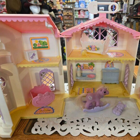 💜 sweet vintage MLP 1980's MY LITTLE PONY Nursery playset carriage & extras 💜 - Picture 2 of 4